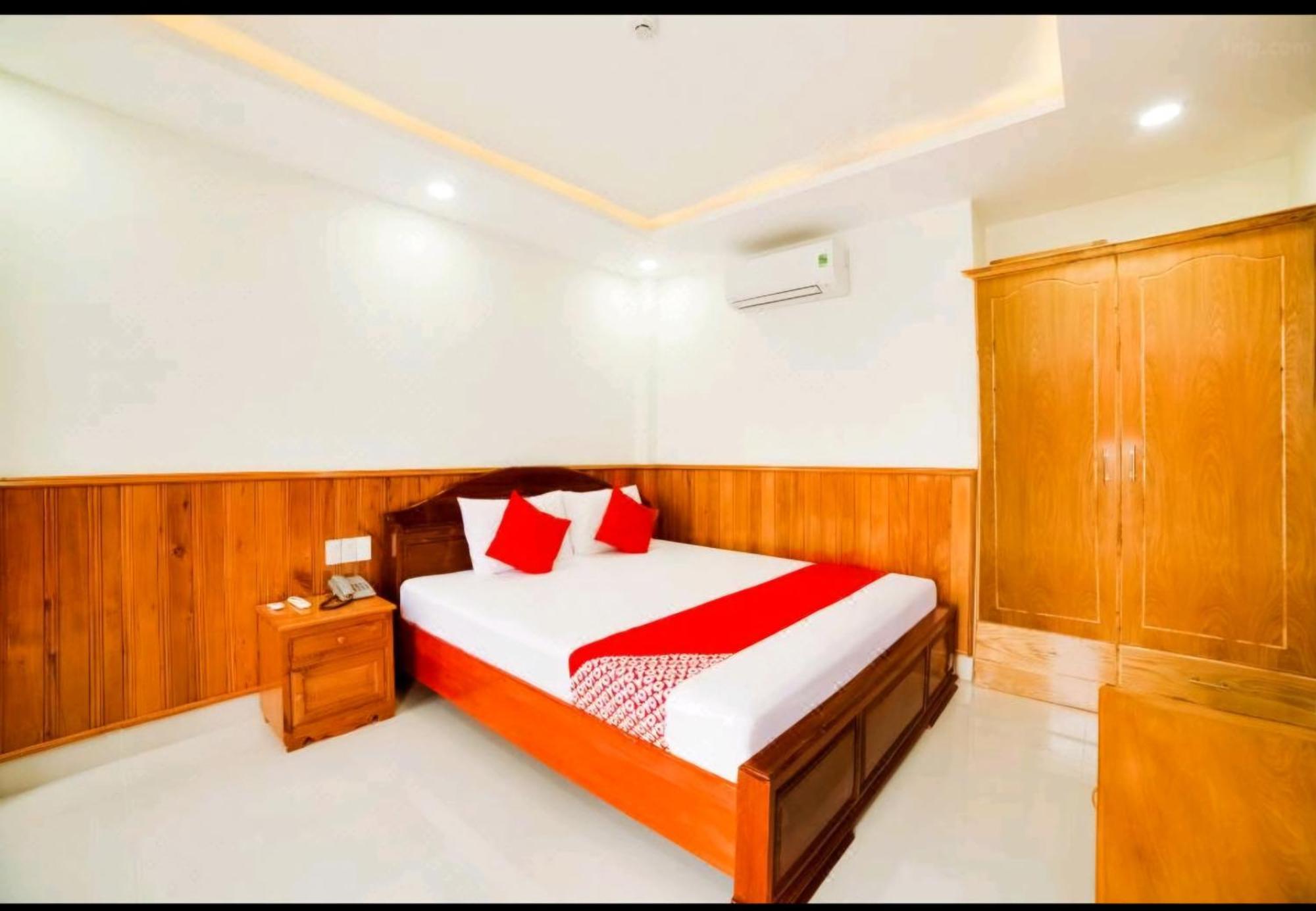 Thien Truong Hotel Nha Trang Exteriör bild